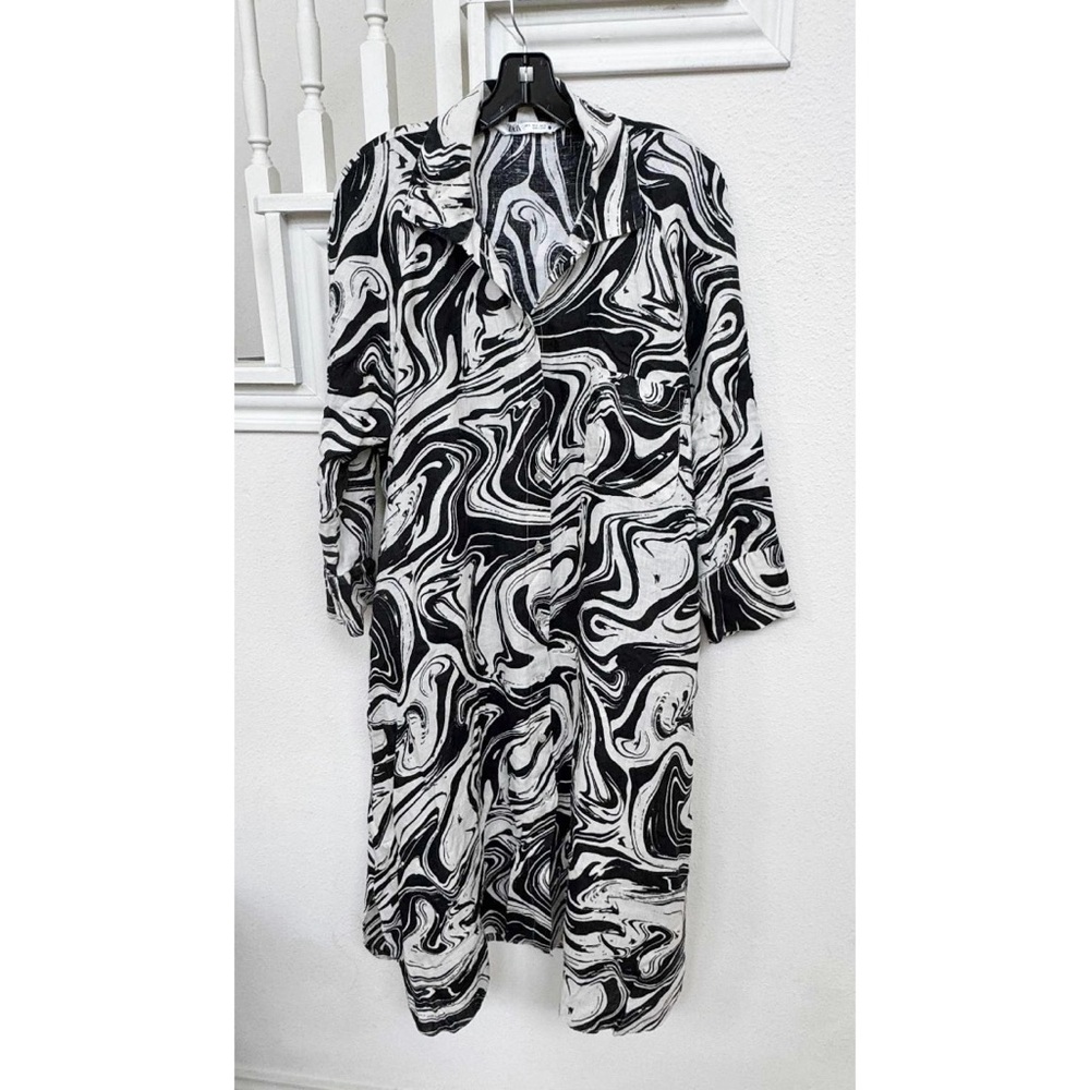 Zara black and white long sleeved midi dress size M
